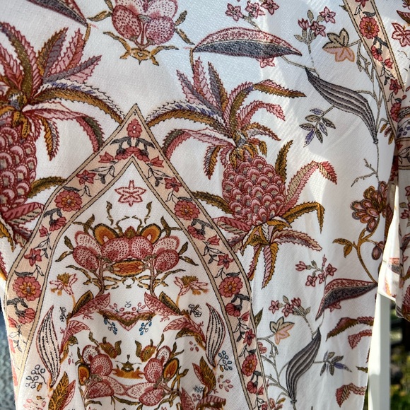 Lucky Brand Women’s Floral Flutter Sleeve Wrap Top Size Small - Picture 3 of 8